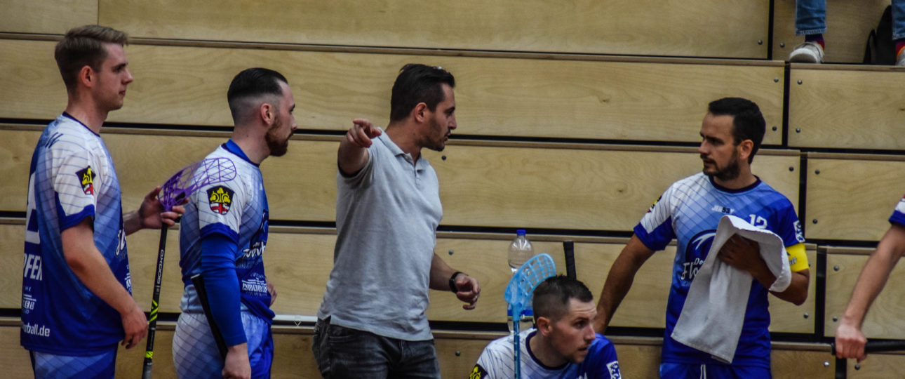 Da geht's lang: Teamgeist, Aggressivität und Tempo sind die Tugenden, die Jean-Francois Boucher den Donau Floorballern vermitteln will. (Foto: Laura Olenik)