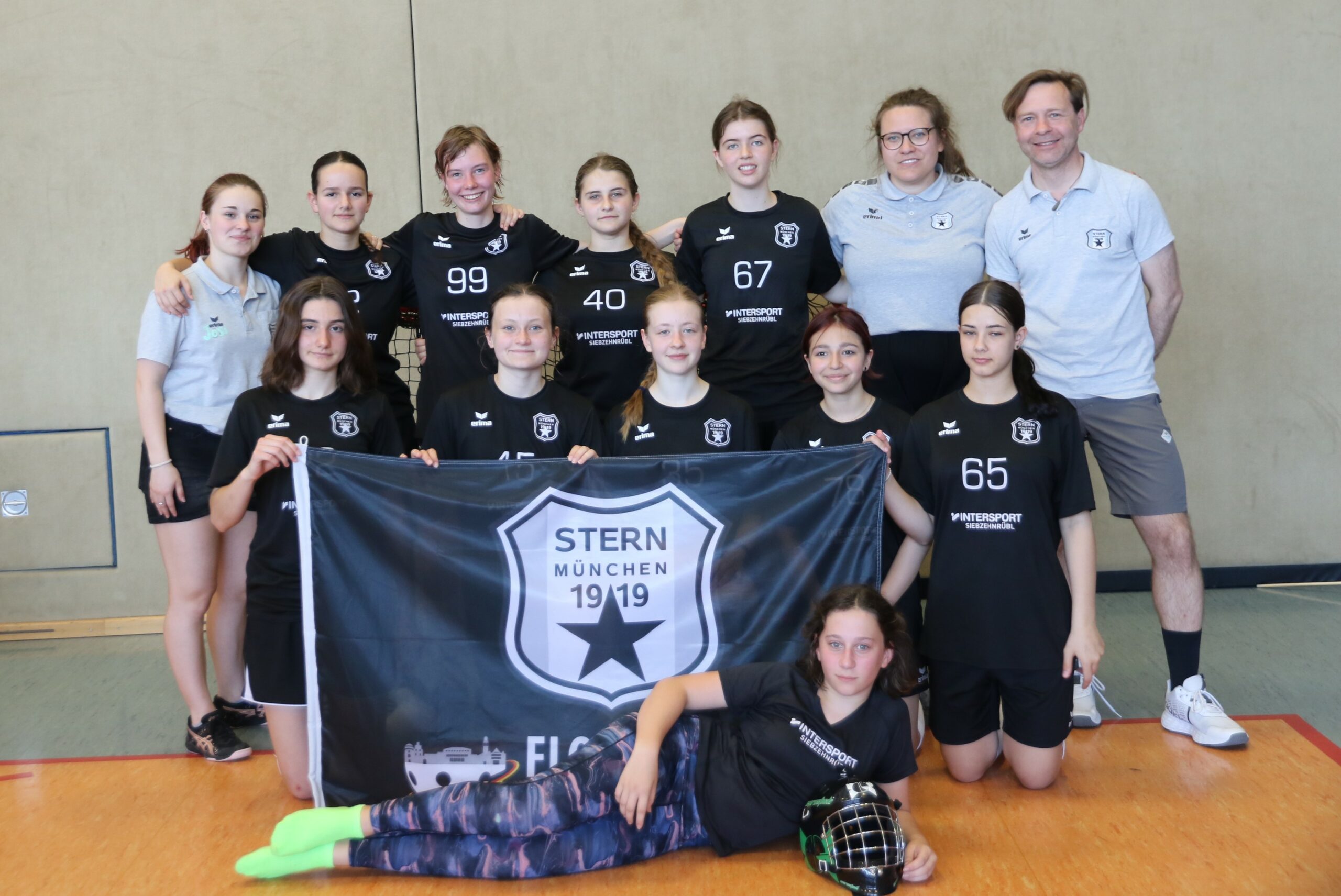 DM-Platz vier fr U15-Juniorinnen des FC Stern  Floorball Verband ...