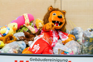 Floorball und der gute Zweck: Aktionen rund um anstehende Bundesligaspiele